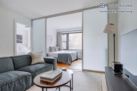 Building Photo - 279 E 44th St