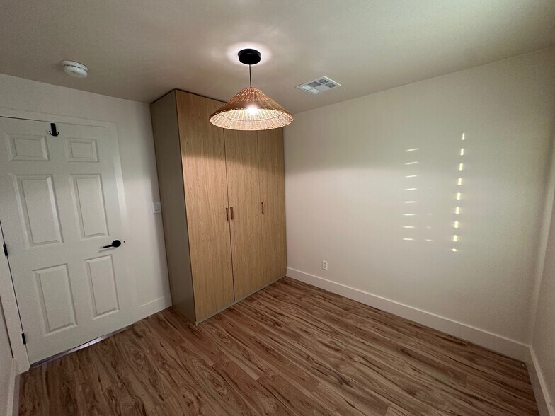 Smallest-sized bedroom - 7970 W Elm St