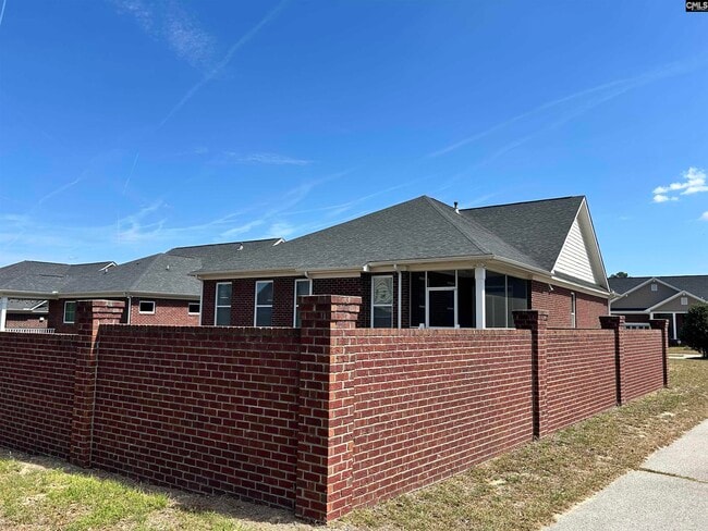 Building Photo - 905 Layton Way