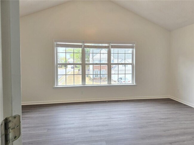 Building Photo - 4010 Ridgefair Dr