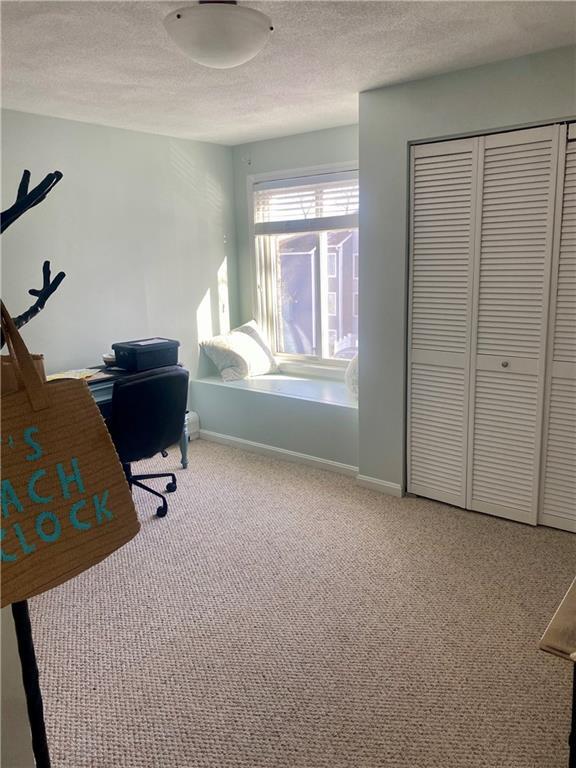 Building Photo - 7 Wake Robin Rd