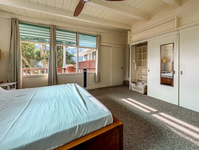 Building Photo - 3238 Alani Dr