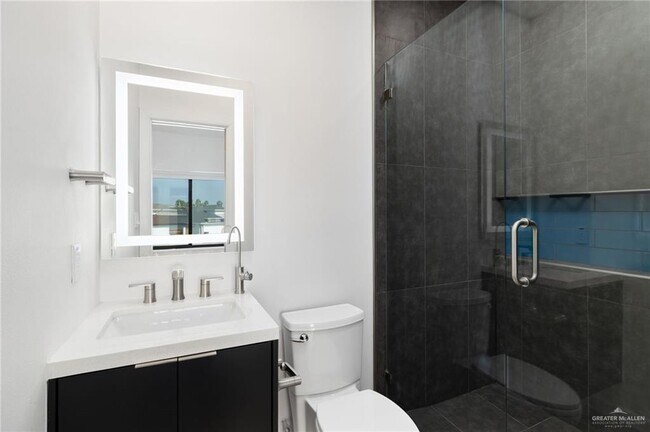 Building Photo - 35 Silverton Cir