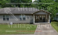 Building Photo - 1136 N Ash St