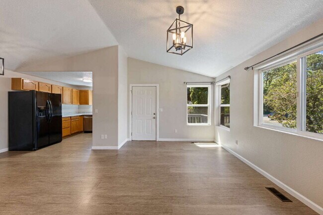 Building Photo - Updated 3 bedroom home with garage