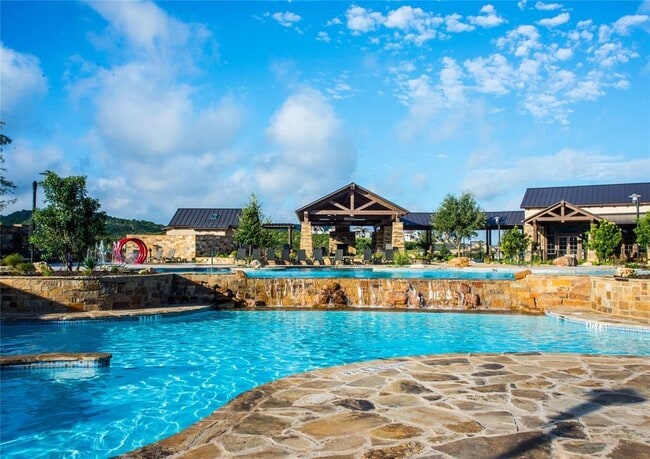 Building Photo - 19005 Fernando Trl