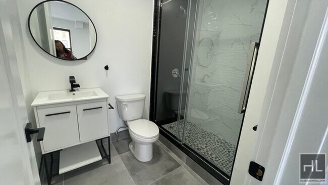 Building Photo - BRAND NEW CONSTRUCTED  MODERN  1 BEDROOM w...