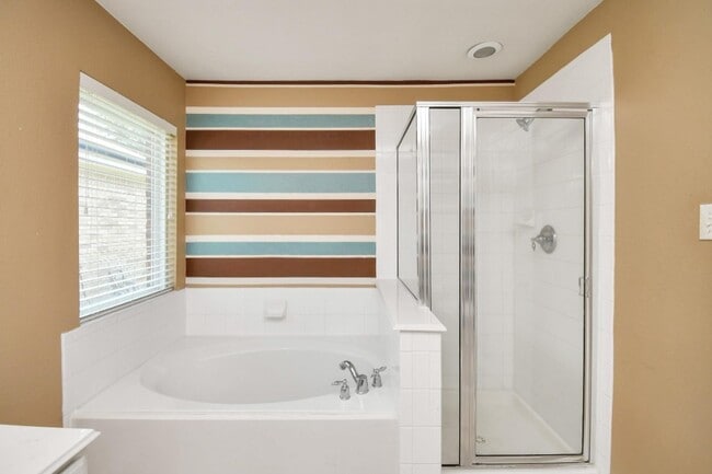 Building Photo - 12818 Schiller Park Ln