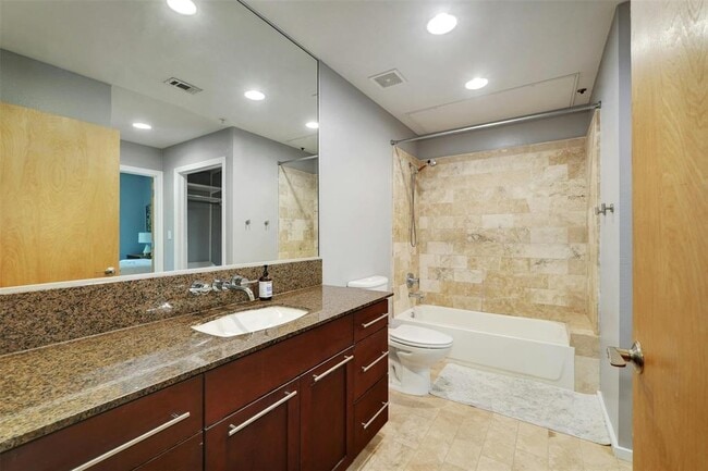 Building Photo - 1600 Barton Springs Rd