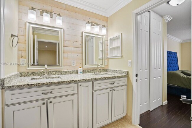 Building Photo - 15674 SW 53rd Ct