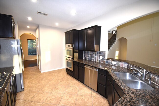 Building Photo - 51 S Greenprint Cir