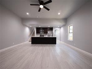 Building Photo - 421 W Elm St