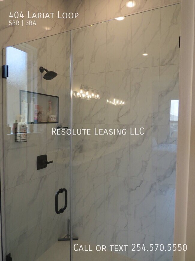 Building Photo - 404 Lariat Lp