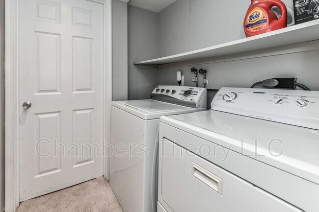 Building Photo - 7802 Dassett Ct
