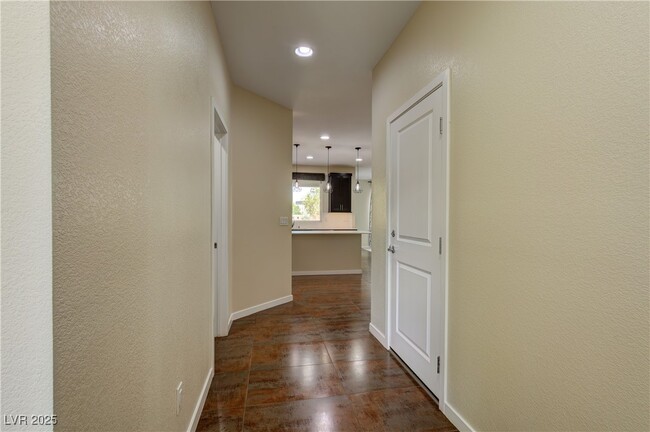 Building Photo - 7017 Pearl Hilltop Ct