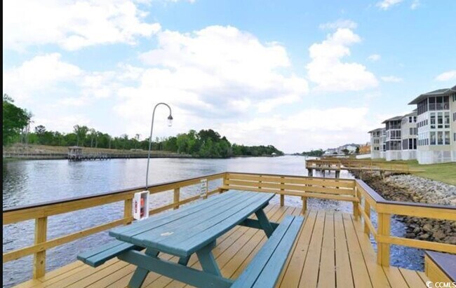 Building Photo - 208 Landing Rd