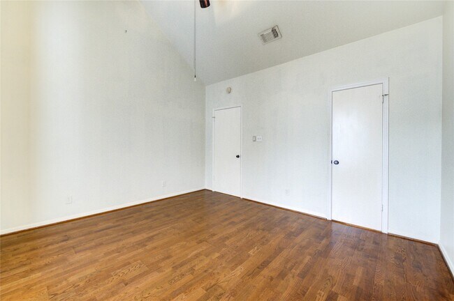 Building Photo - 4144 Greystone Way