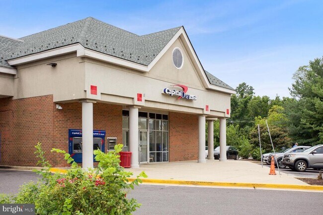 Building Photo - 2828 Buena Vista Terrace SE