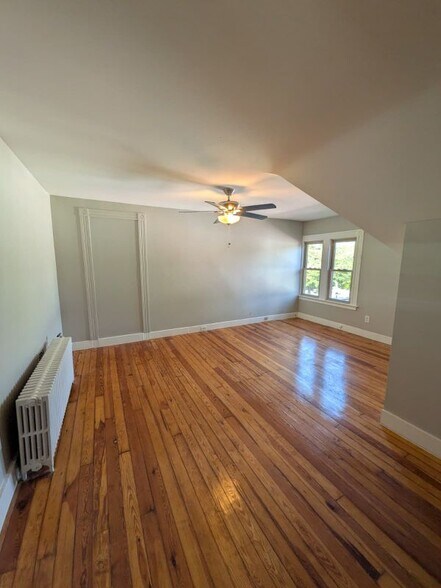 Building Photo - 396 Whalley Ave