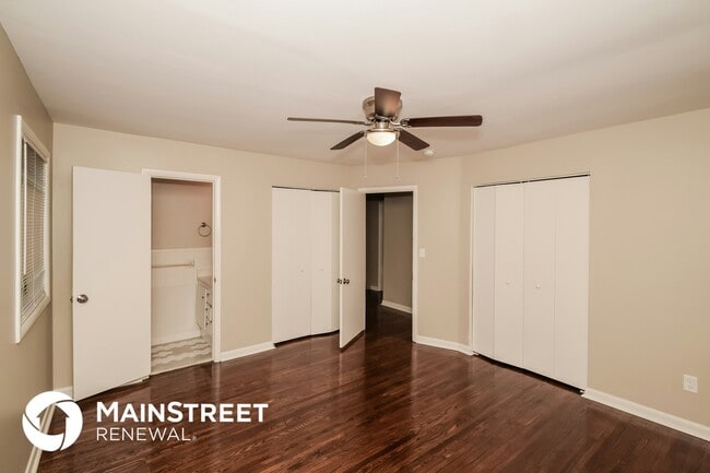 Building Photo - 1128 Lay Dr