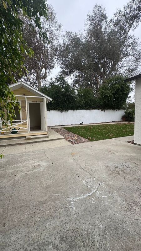 Building Photo - 22691 Via Santa Maria