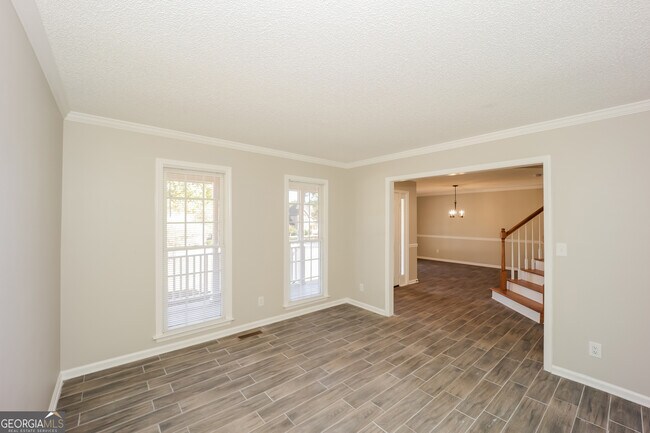 Building Photo - 105 Redspire Ln
