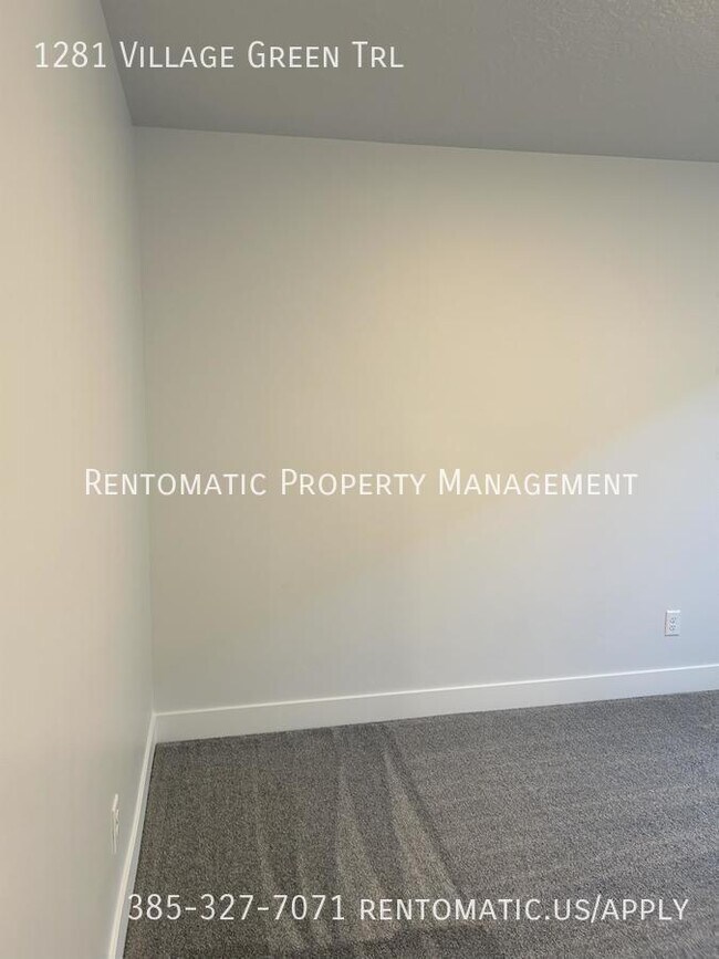 Building Photo - 1281 Vlg Grn Trl