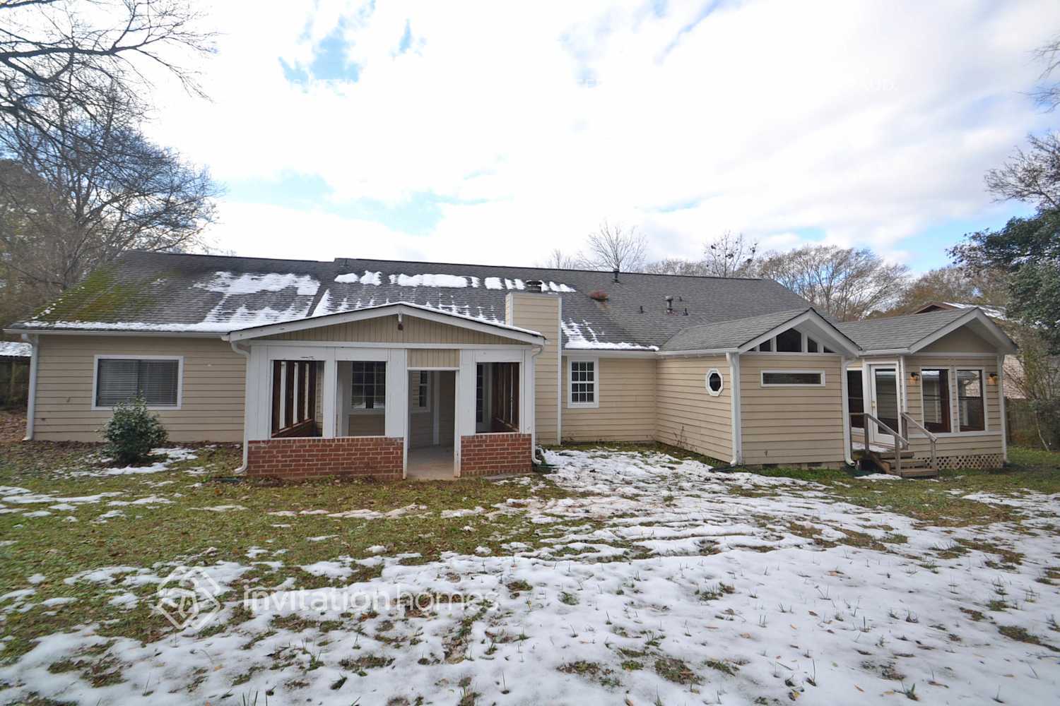 Building Photo - 3921 Crestmoor Ct NW