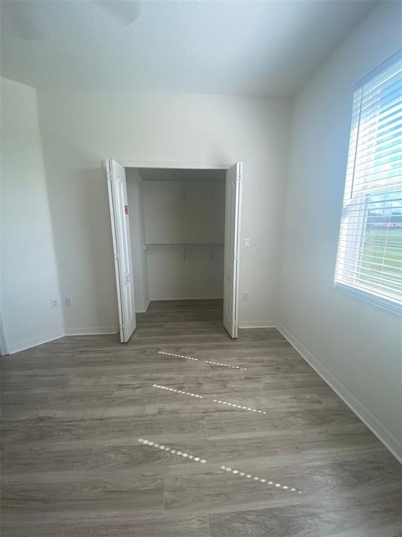 Building Photo - 764 Chelsea Dr