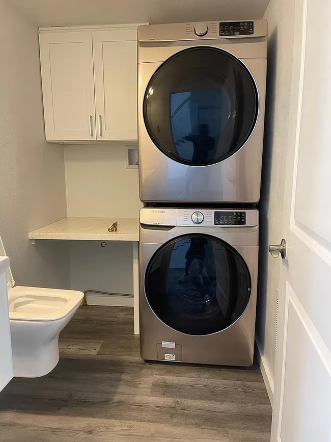 Full size Washer and Gas Dryer for those big families. - 2840 Clare Ave