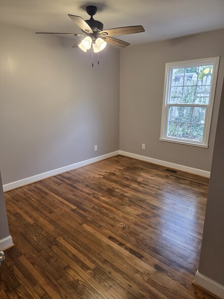 Building Photo - 415 Ford St