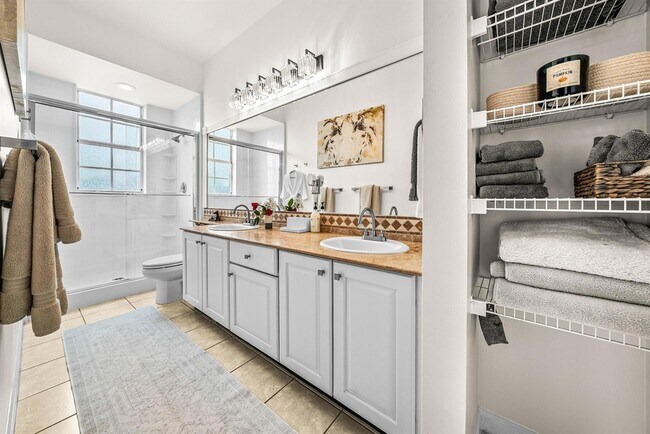 Building Photo - 11720 St Andrews Place St