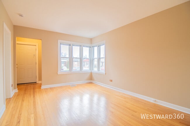 Building Photo - 12123 S Lafayette Ave