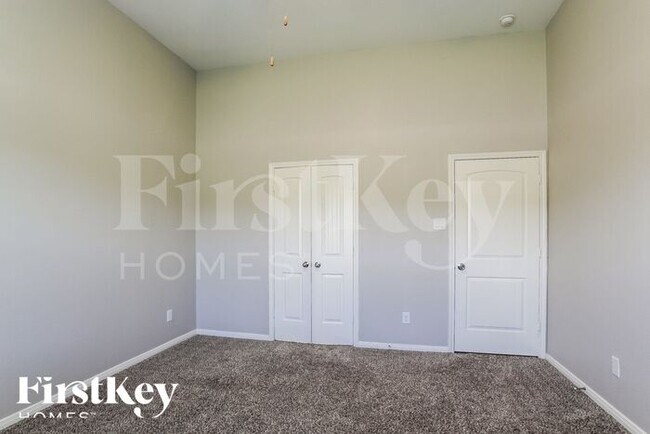Building Photo - 22550 Stillwater Valley Ln