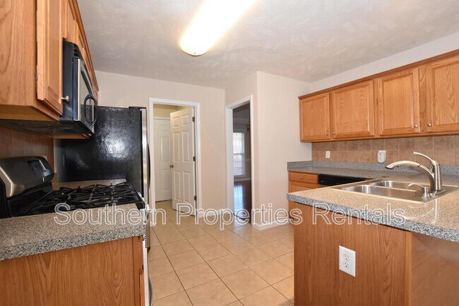 Building Photo - 89 Person Ct