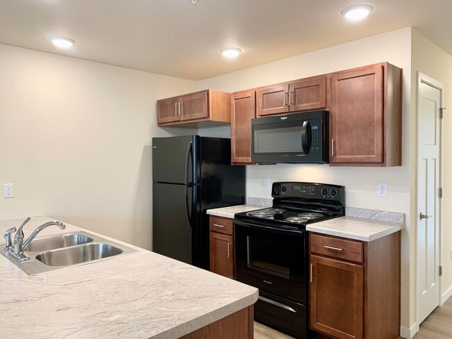 Building Photo - LIMITED TIME ONLY - $599 Security Deposit Special at SCS Black River Falls Apartments