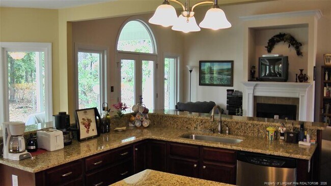 Building Photo - 158 Sherwood Ln