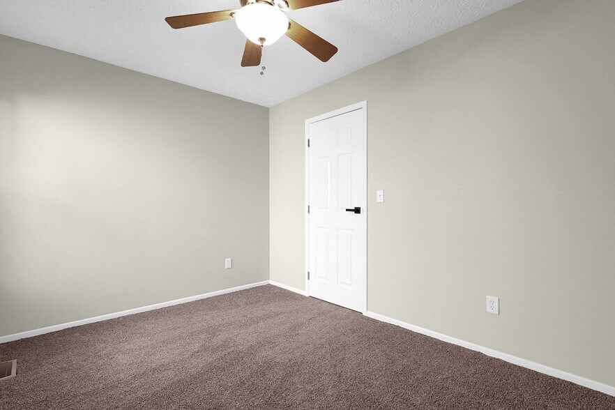 3rd bedroom - 1817 Weather Stone Ln