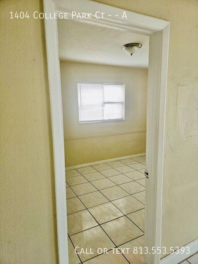 Building Photo - 1404 College Park Ct