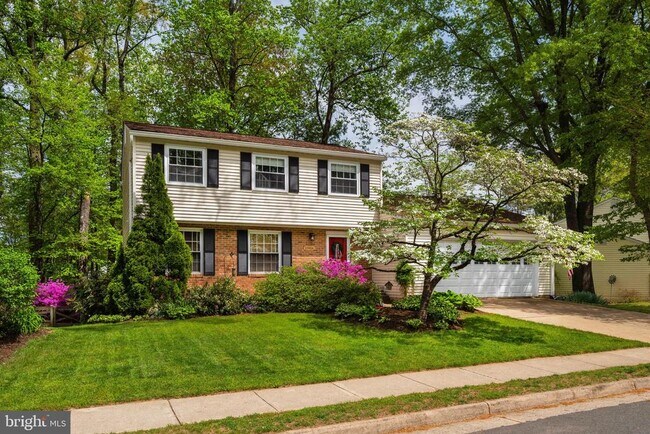 Building Photo - 10906 Carters Oak Way
