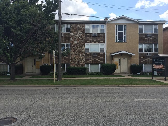 Primary Photo - 9231-9235 Irving Park Rd