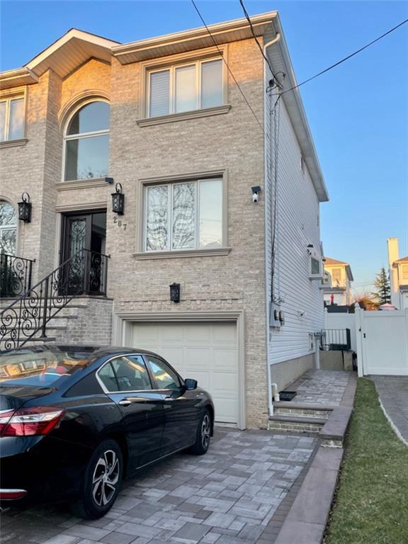207 Swinnerton St 207 Swinnerton St Staten Island NY 10307