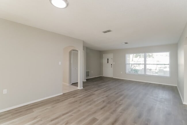 Building Photo - 9344 Wolcott Ln