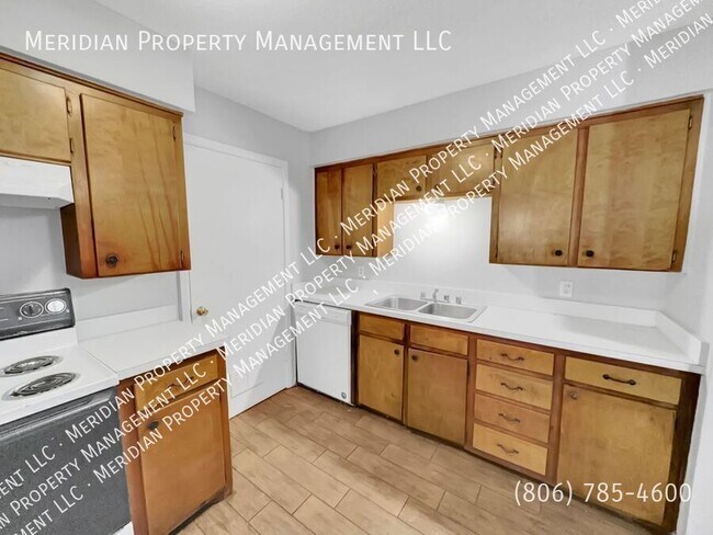 Building Photo - 1708 Elkhart-C