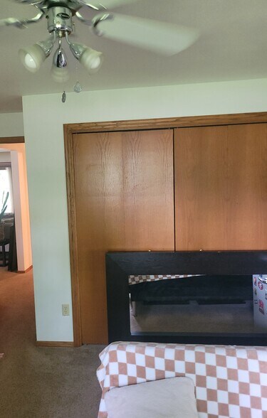 closet - W5851 Hearthstone Dr