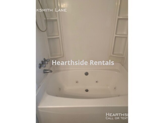 Building Photo - 1572 Blacksmith Ln