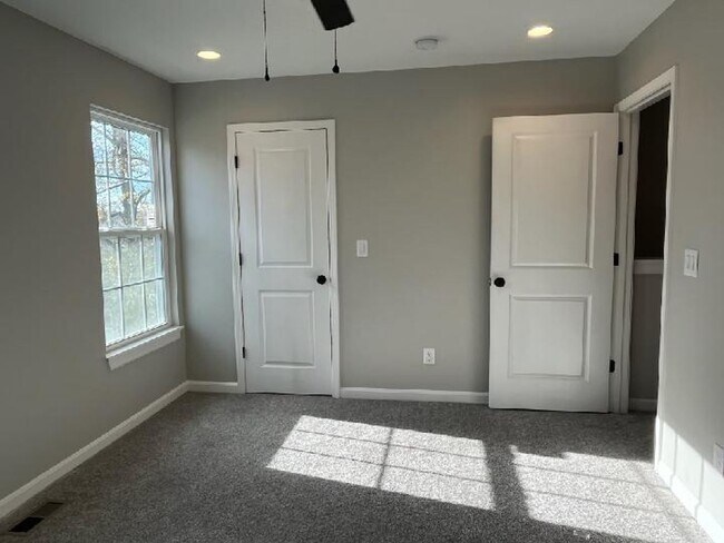 Building Photo - Shelby Park 3 bed 1.5 bath New Construction !
