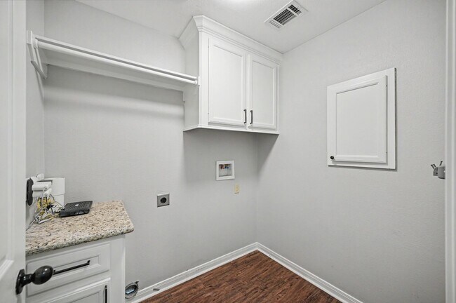 Building Photo - 13314 Enchanted Way