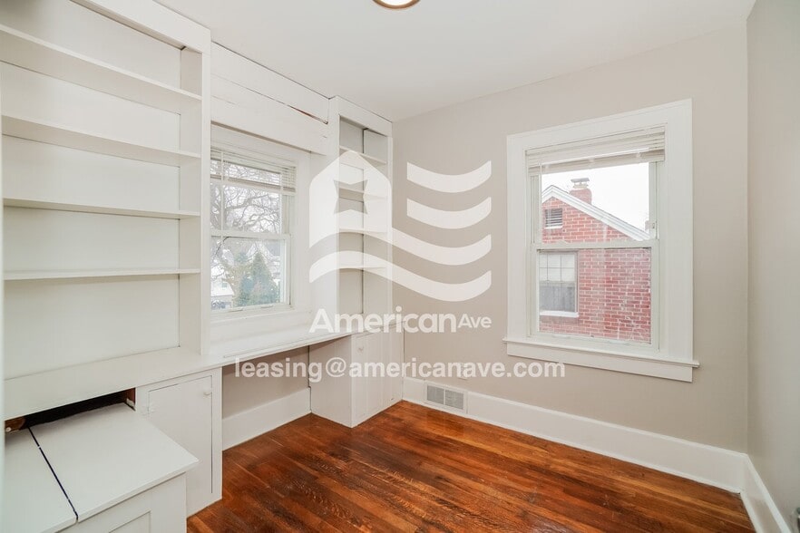 Building Photo - 2418 Georgetown Ave