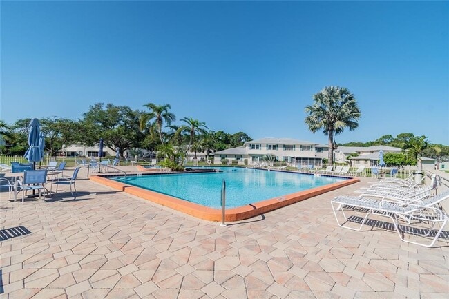 Building Photo - 3280 37th Way S